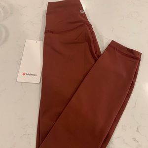 New with tags Lululemon Wunder Train Tight 25”